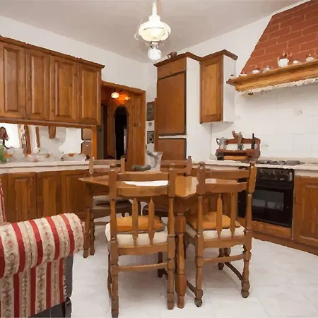 Apartment Carera