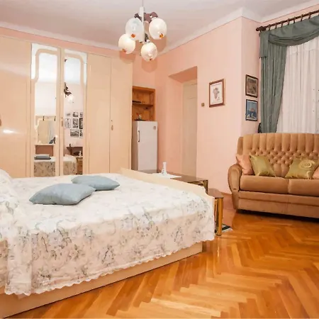 Carera Apartment *